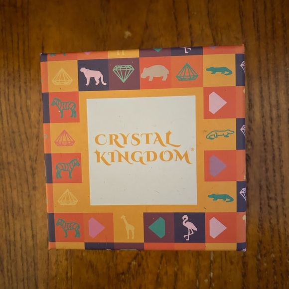 Crystal Kingdom Hummingbird Gold Necklace w/ Genuine Crystal NWT!! - Picture 3 of 7